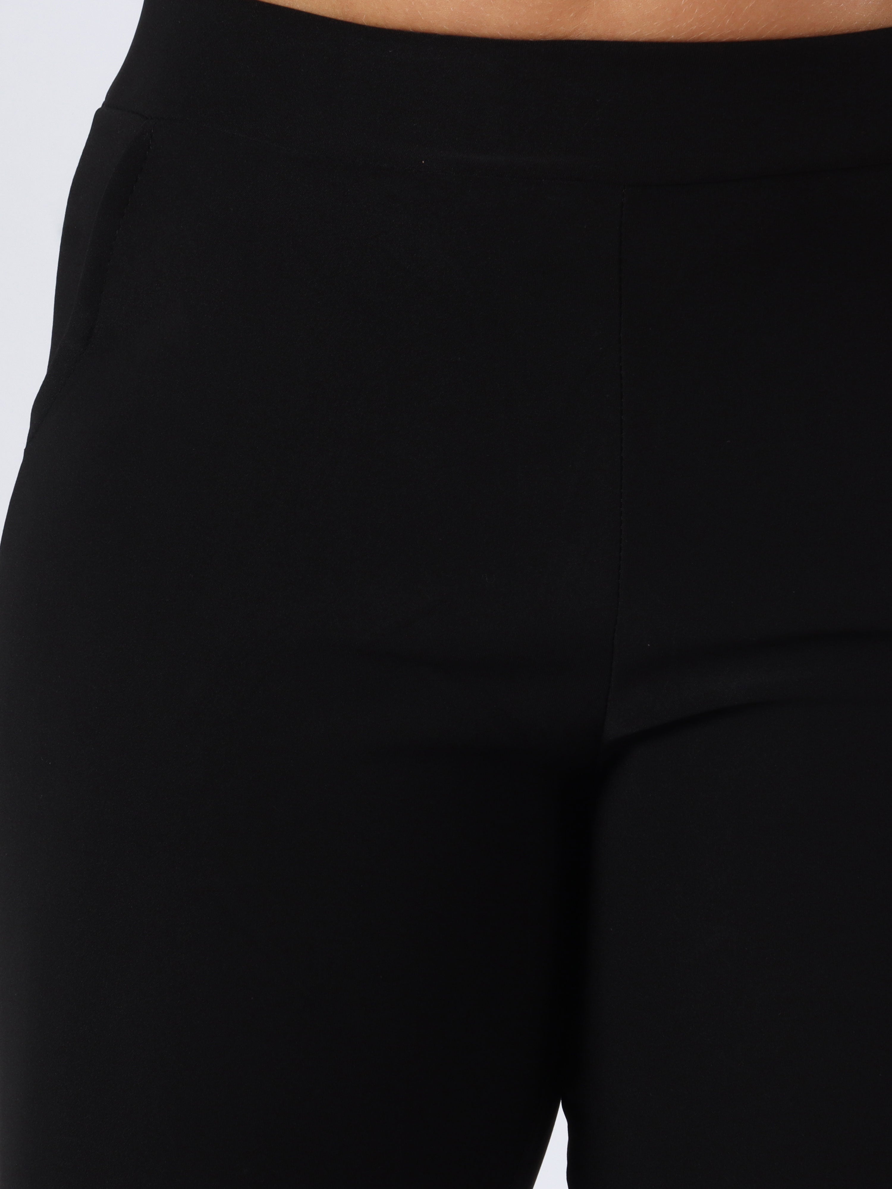 Ruby - Svarta elastiska trumpetbyxor